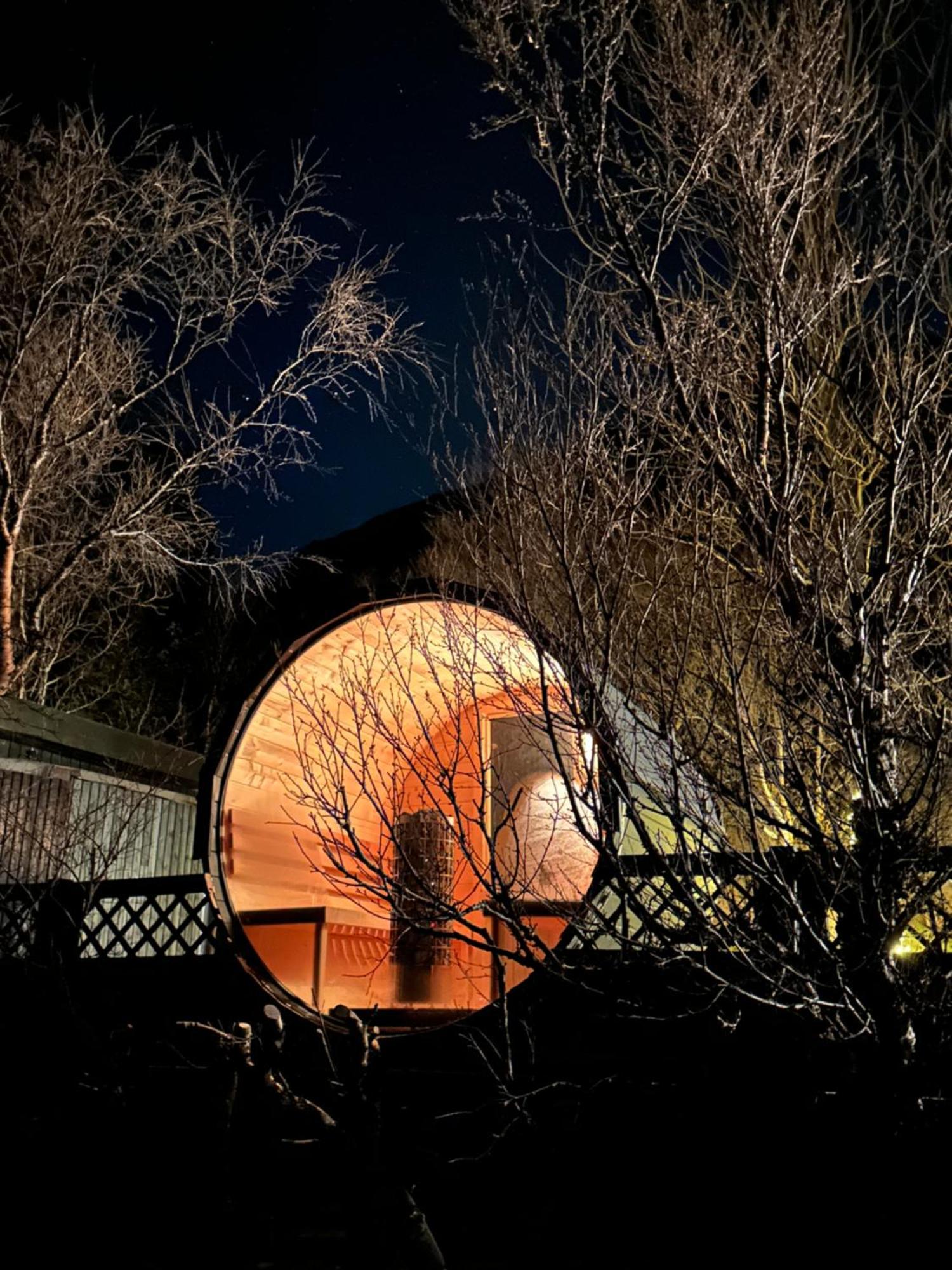 Cosy Lakeview Cabin 45 Minutes From Reykjavik Mosfellsbaer Bagian luar foto