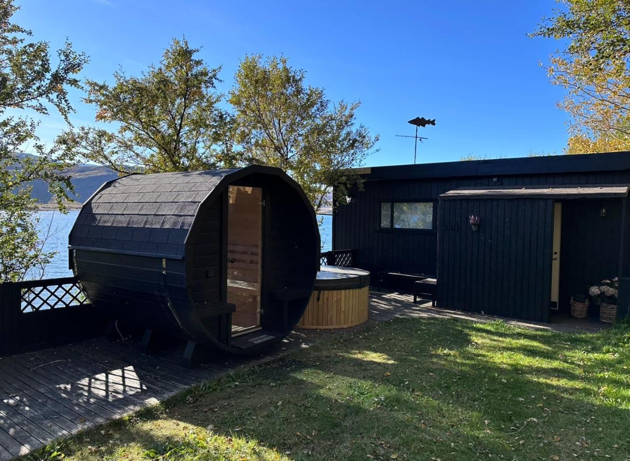 Cosy Lakeview Cabin 45 Minutes From Reykjavik Mosfellsbaer Bagian luar foto